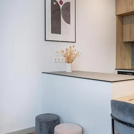 Cohost I Lovely W-balcony And Garage Prkg, By The River Walk * فيلنيوس